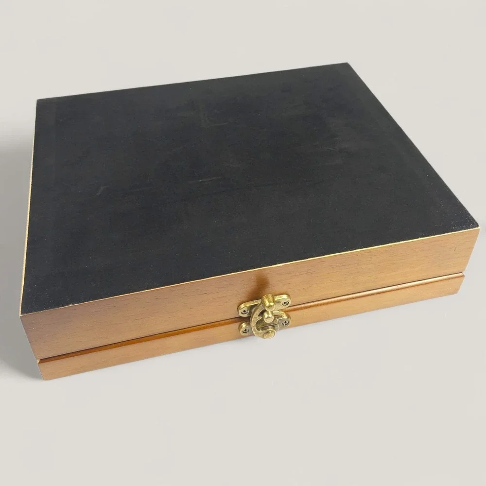 Wooden Valet Box Chess Piece Storage Case Jewelry Keepsake Memory Organizer 12